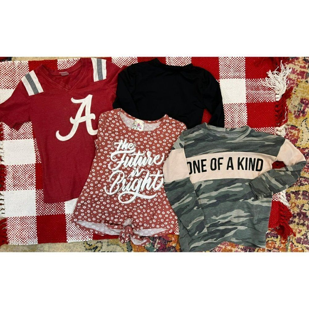 Girls Set of 4 Shirt Bundle (S)
